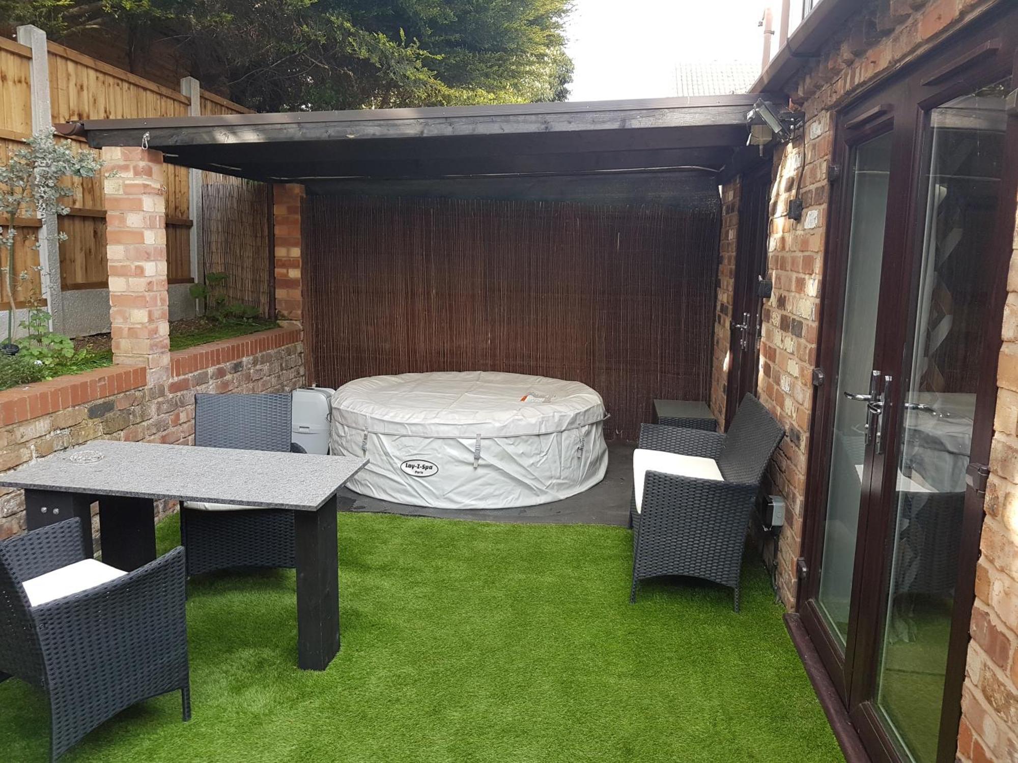 1, The Mews Villa Derby Exterior foto