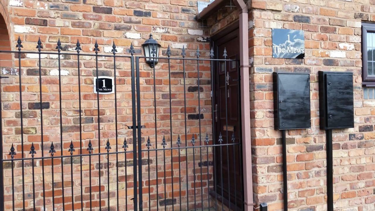 1, The Mews Villa Derby Exterior foto